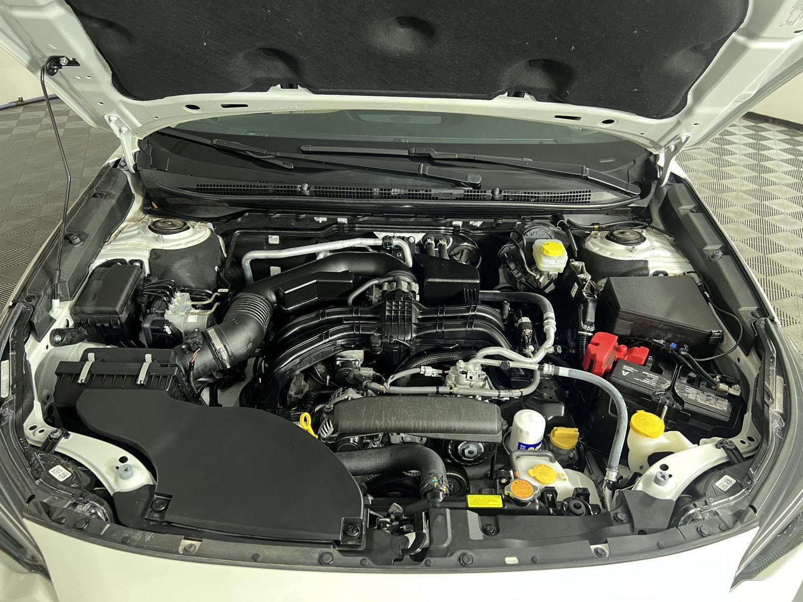 Used 2024 Crystal White Pearl Subaru Limited image 3