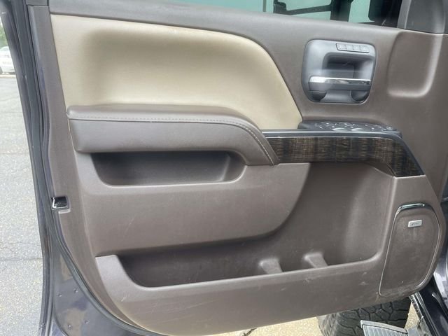 Used 2016 Silver GMC Denali image 11