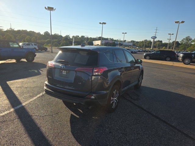 Used 2018 Gray Toyota LE image 3