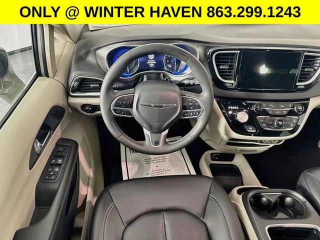 Used 2024 Silver Chrysler Touring L image 20