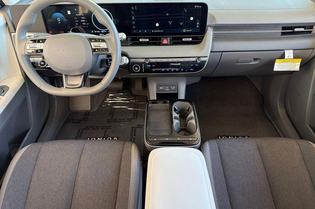 New 2026 Black Hyundai SE image 10