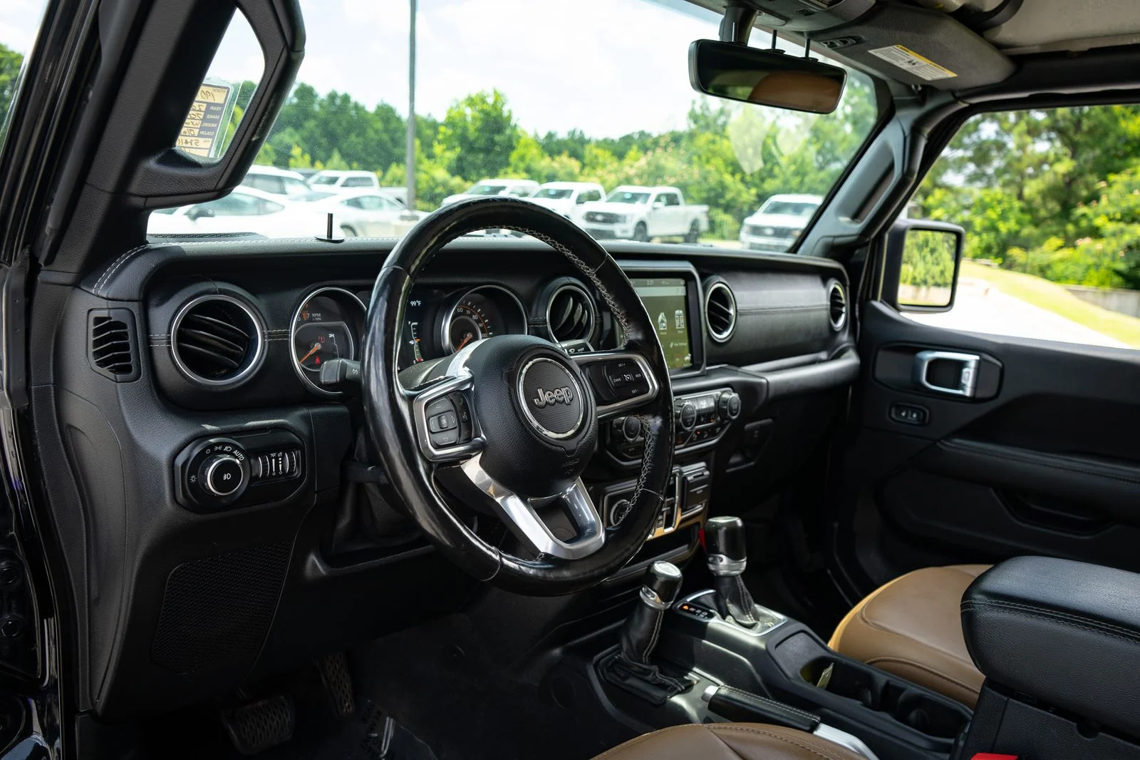 Used 2021 Black Clearcoat Jeep Unlimited Sahara image 13