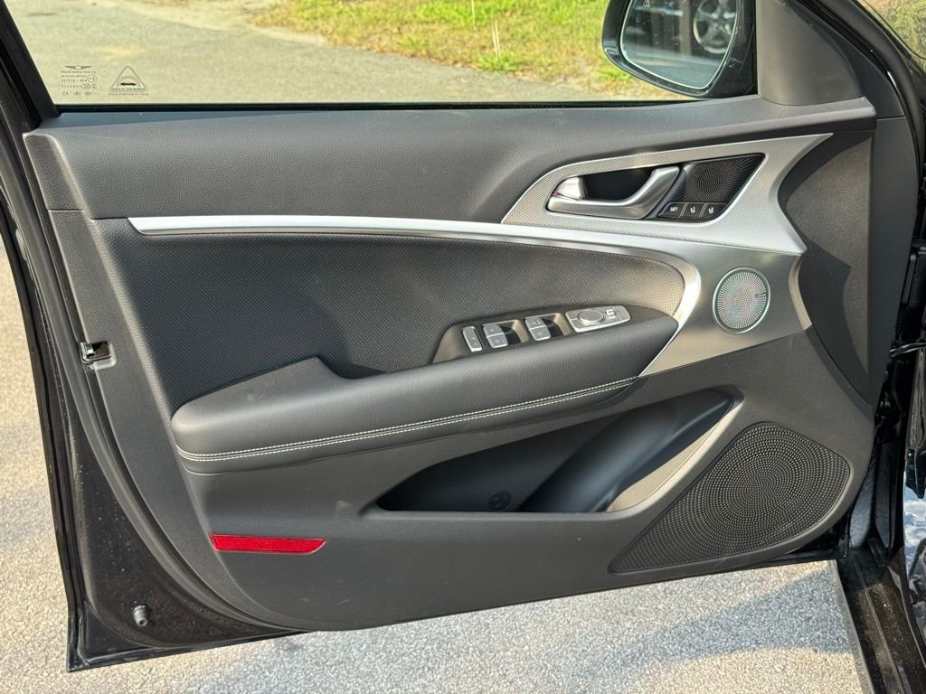 Used 2026 Black Genesis 2.5T Prestige image 22