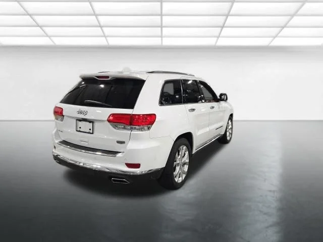 Used 2020 White Jeep Summit image 4