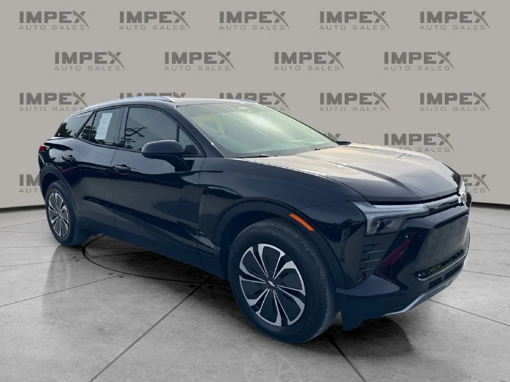 Used 2024 Black Chevrolet LT image 7