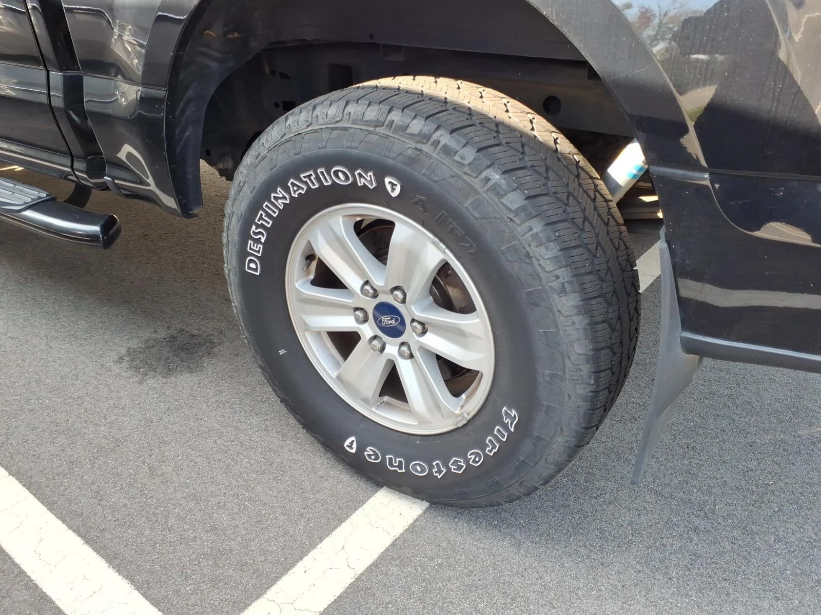 Used 2018  FORD  image 20