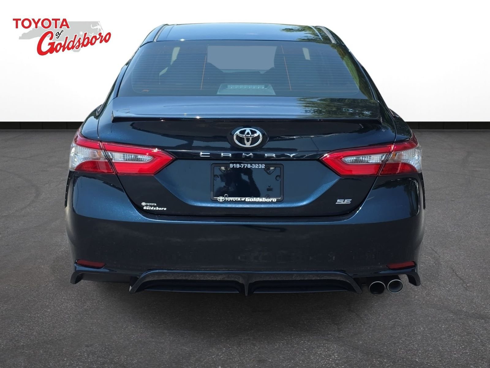 Used 2018 Blue Toyota SE image 6