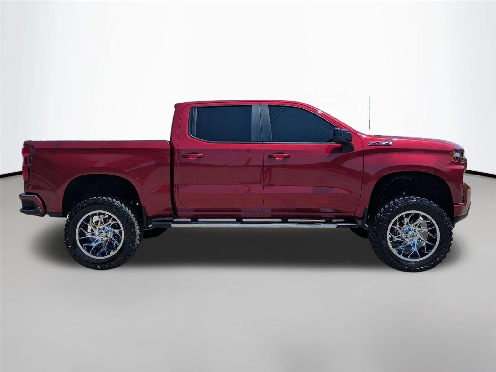 Used 2020 Cajun Red Tintcoat Chevrolet RST image 4