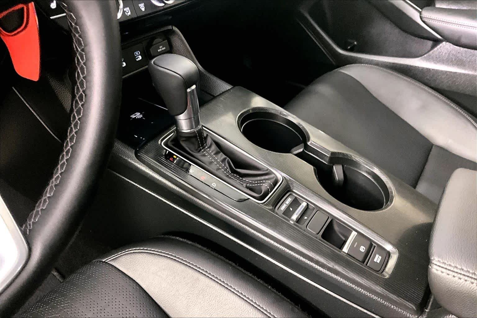 Used 2025 Platinum White Pearl Honda Sport Touring image 16