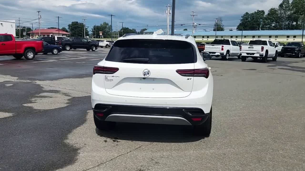 Used 2023 Summit White Buick Essence image 7