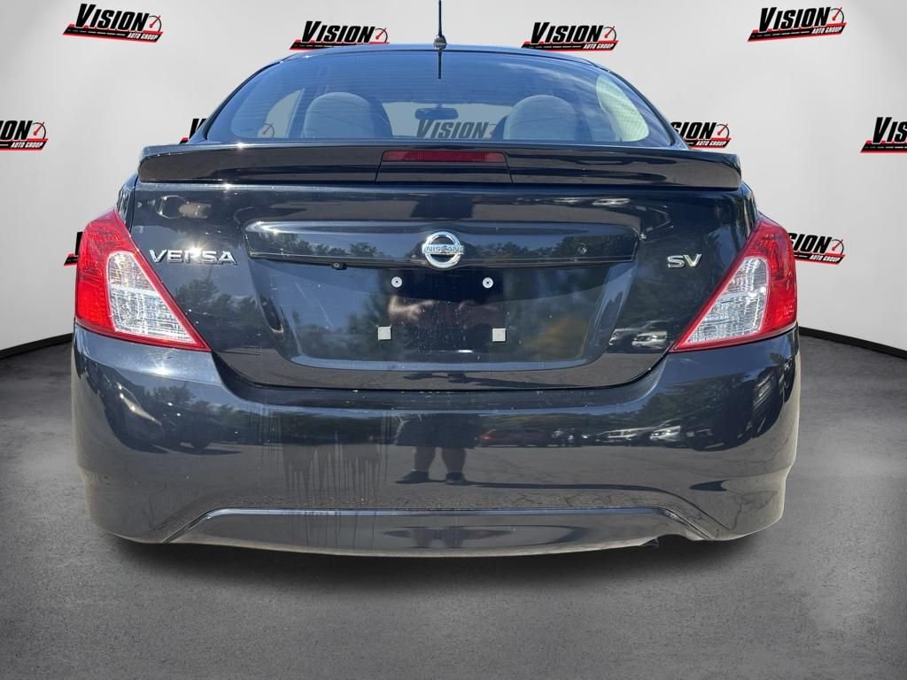 Used 2019 Black Nissan 1.6 SV image 6