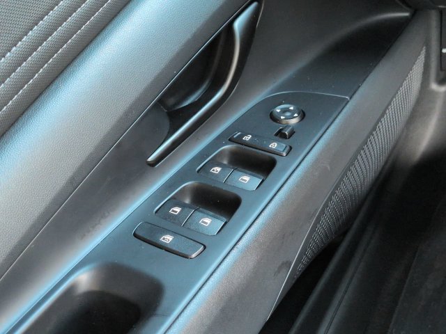Used 2025 Gray Hyundai SEL Sport image 19