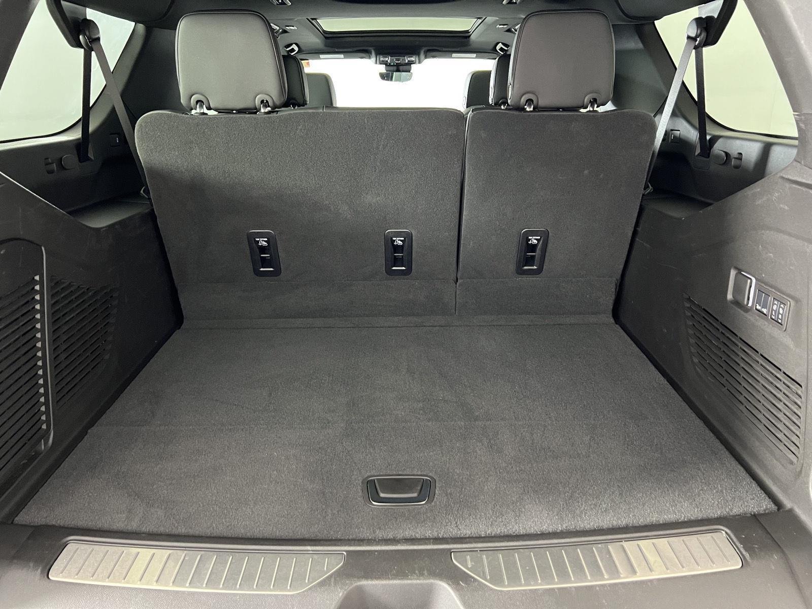 Used 2025 Sterling Gray Metallic Chevrolet High Country image 26