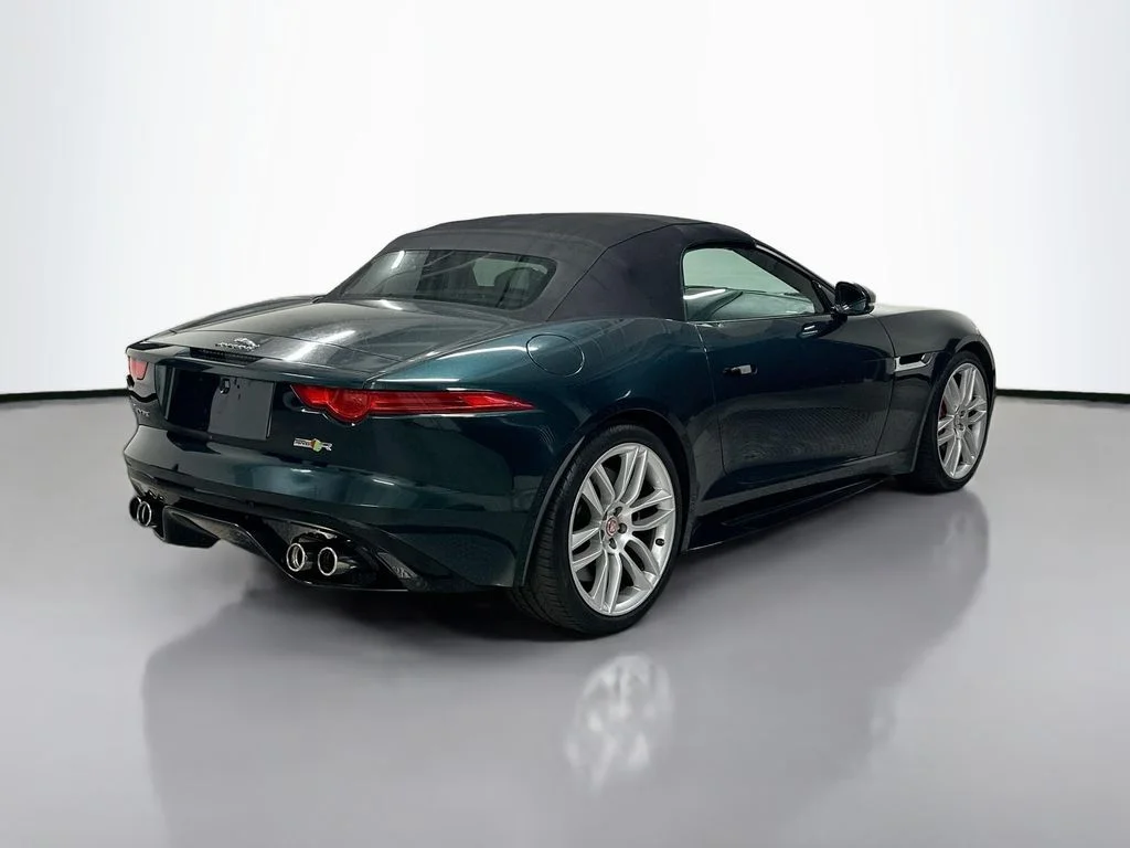 Used 2016  Jaguar R image 9