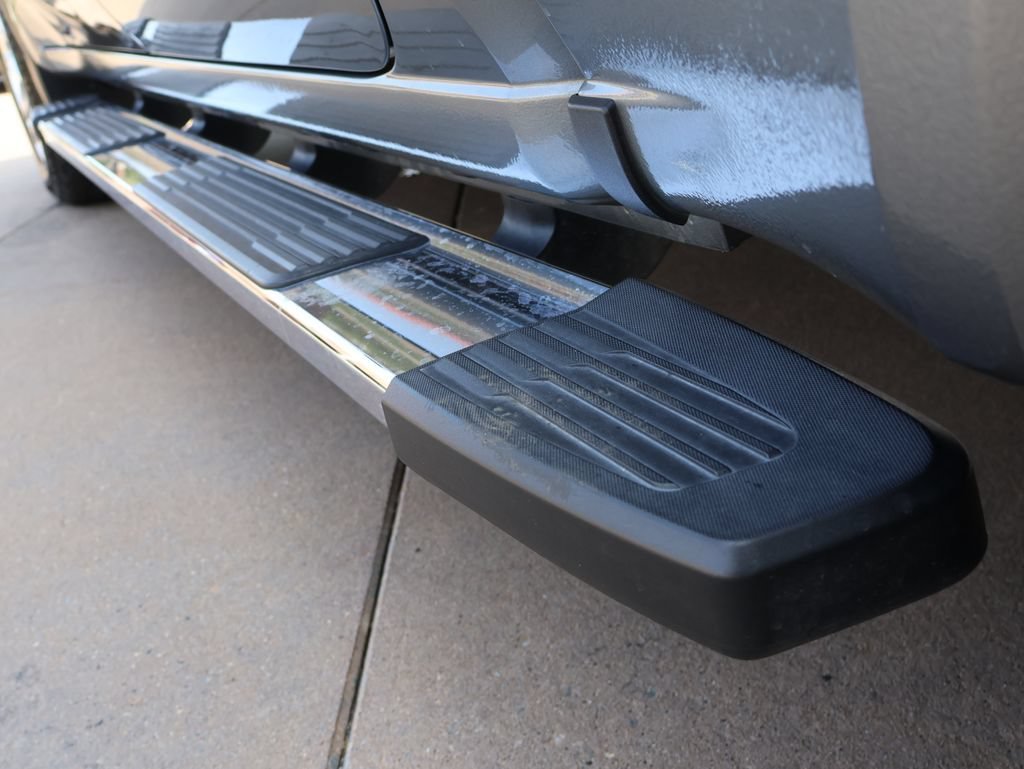2021 GMC Sierra 1500 SLT - Photo 17