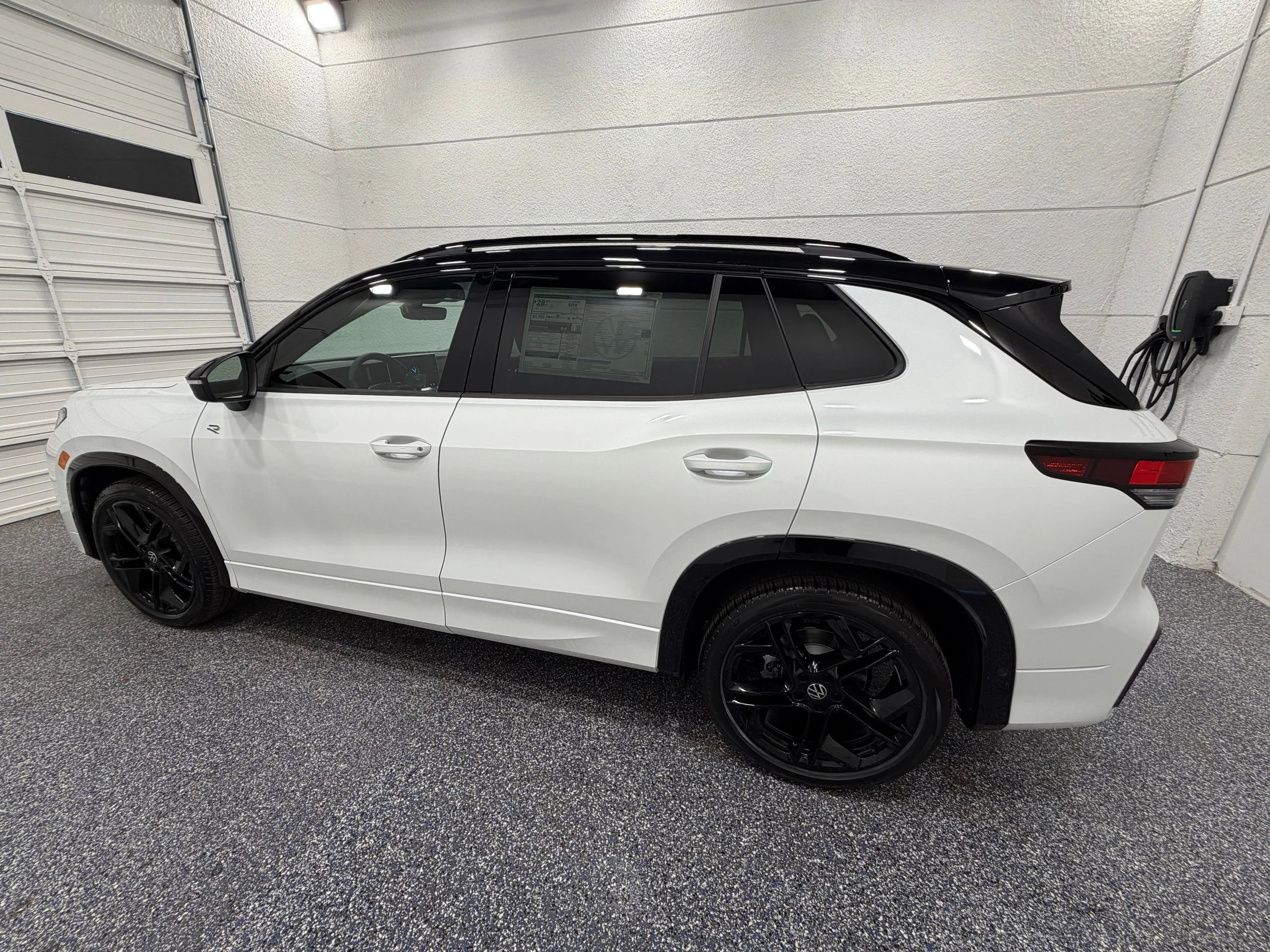 New 2026 White Volkswagen SE R-Line Black image 3