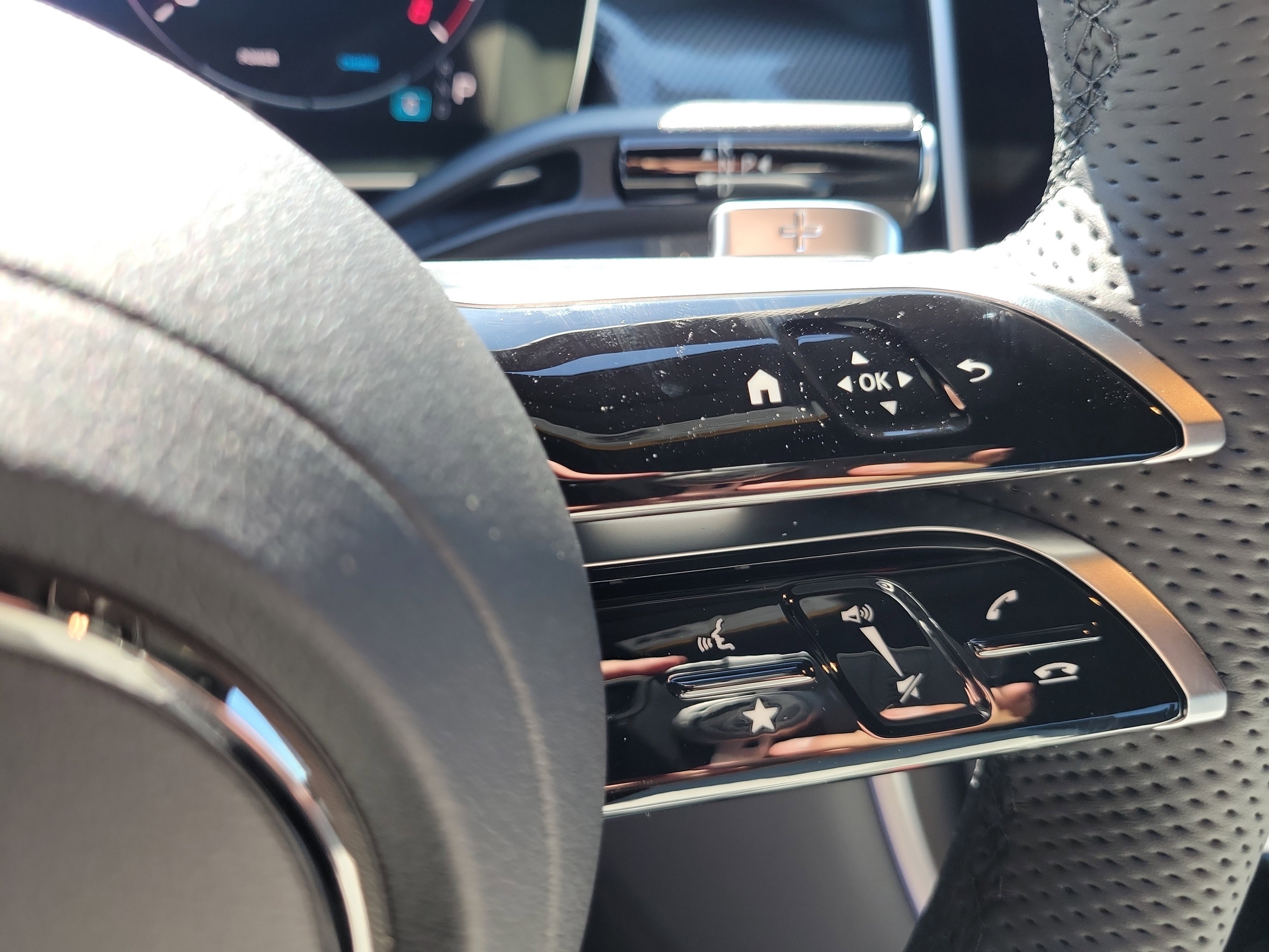 New 2026 Black Mercedes-Benz GLC 300 image 55