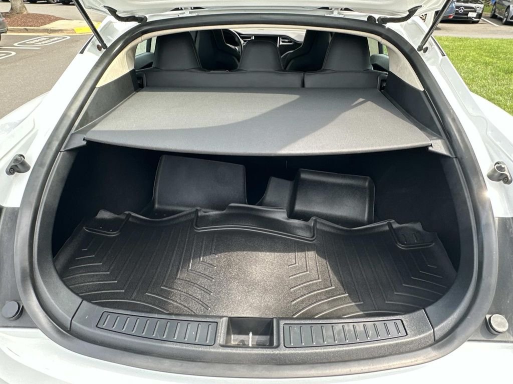 Used 2016 Pearl White Multi-Coat Tesla 60D image 13
