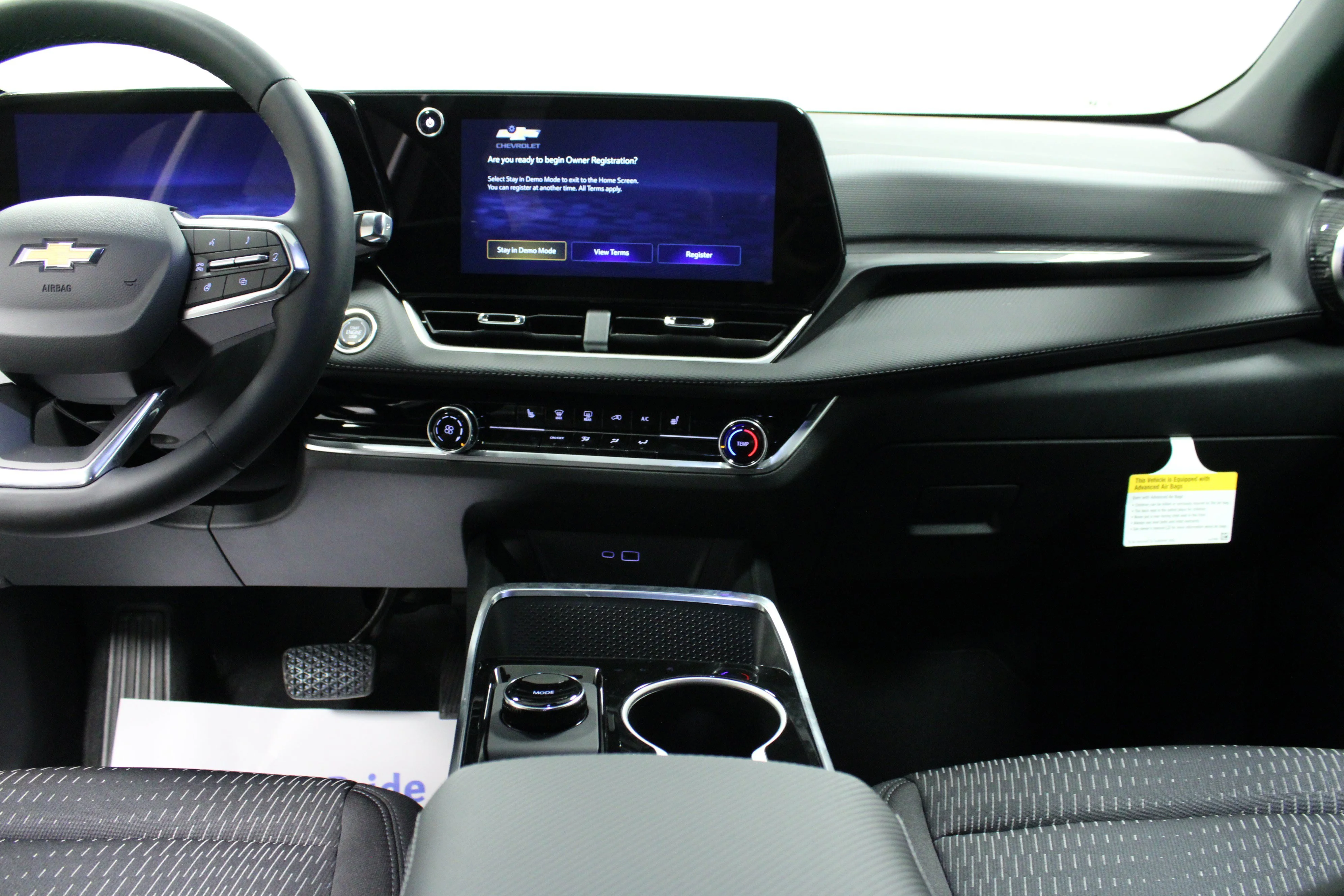 2027 Chevrolet Equinox LT - Photo 18