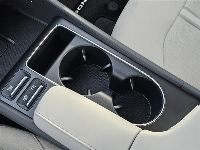 2024 Hyundai Sonata Hybrid SEL - Photo 12