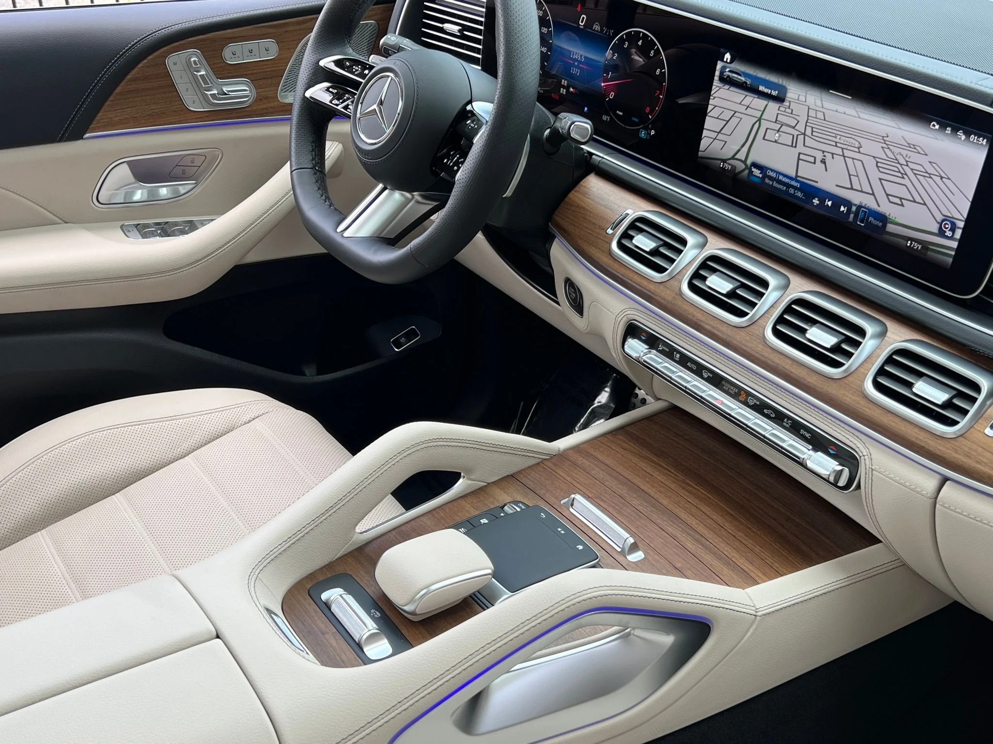 Used 2026 Gray Mercedes-Benz GLS 580 image 35