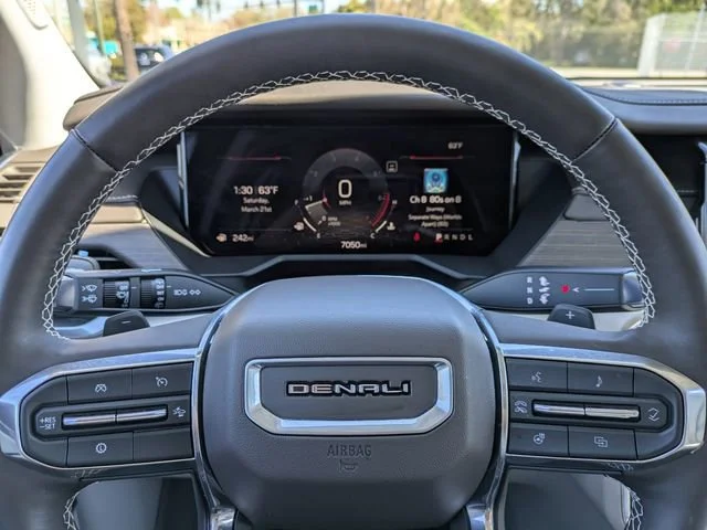 Used 2025 Sterling Metallic GMC Denali image 31