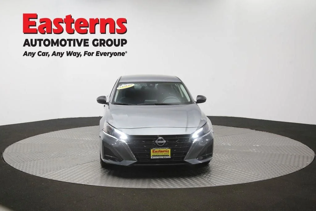 Used 2025 Gray Nissan 2.5 SV image 55