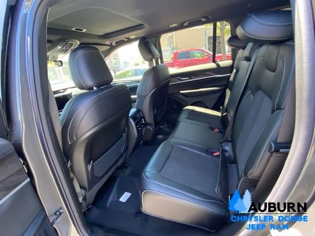 New 2026 Baltic Gray Metallic Clear-Coat Exterior Paint Jeep Laredo image 23