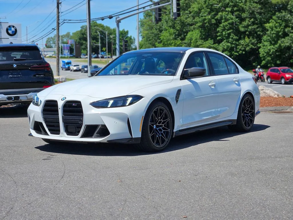 Used 2026 Alpine White BMW Competition image 3