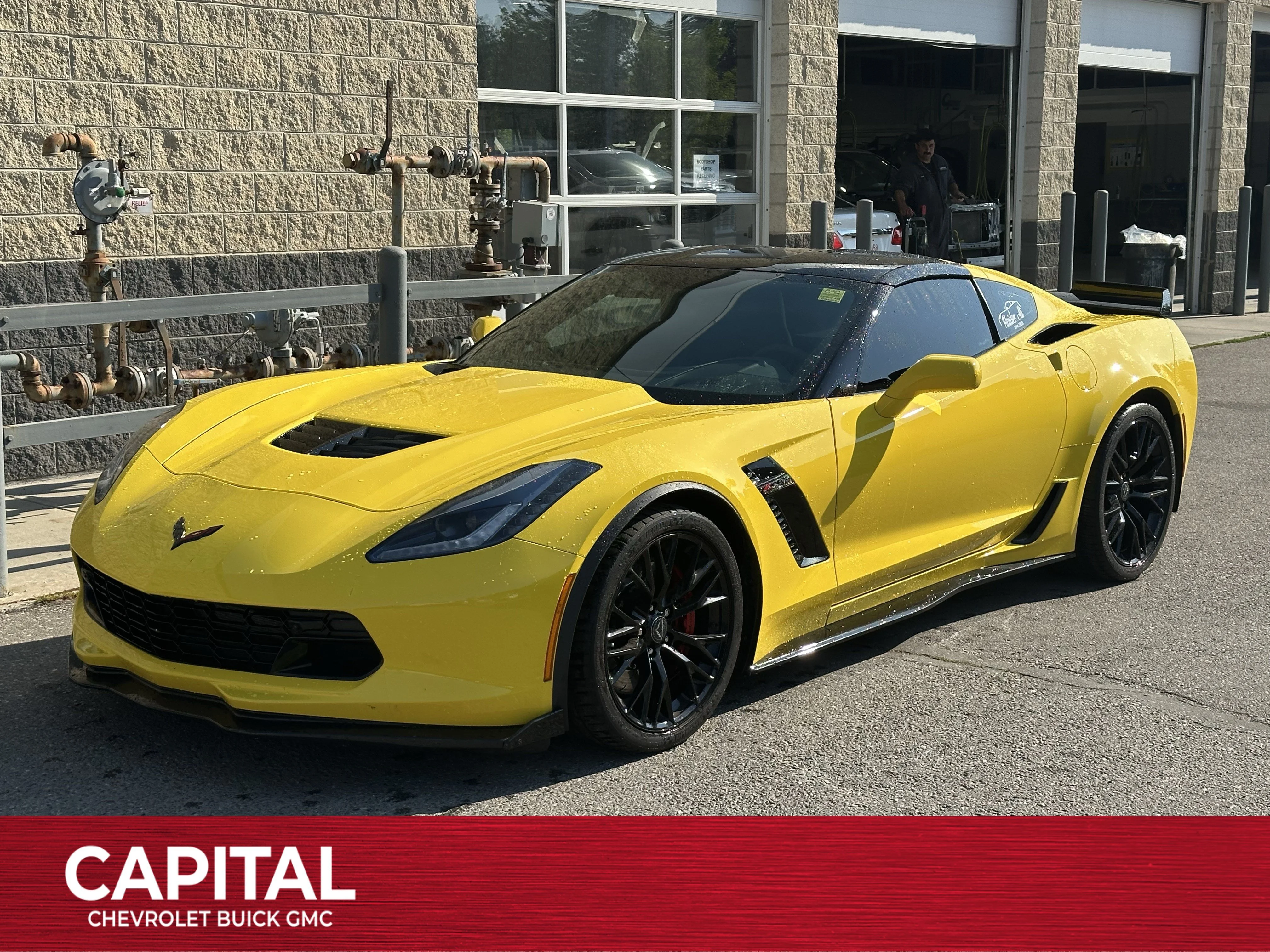 Used 2017  Chevrolet Z06 3LZ image 1
