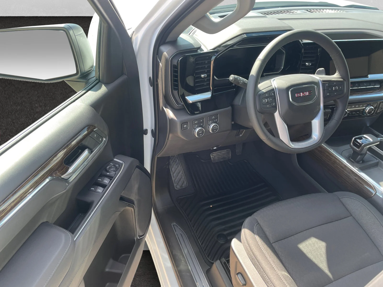 New 2026 Summit White GMC Elevation image 11