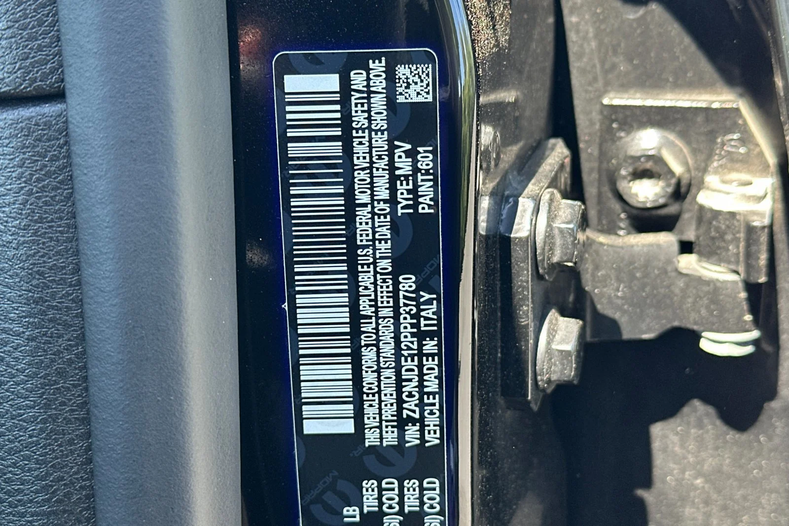 Used 2023 Black Clearcoat Jeep Altitude image 29