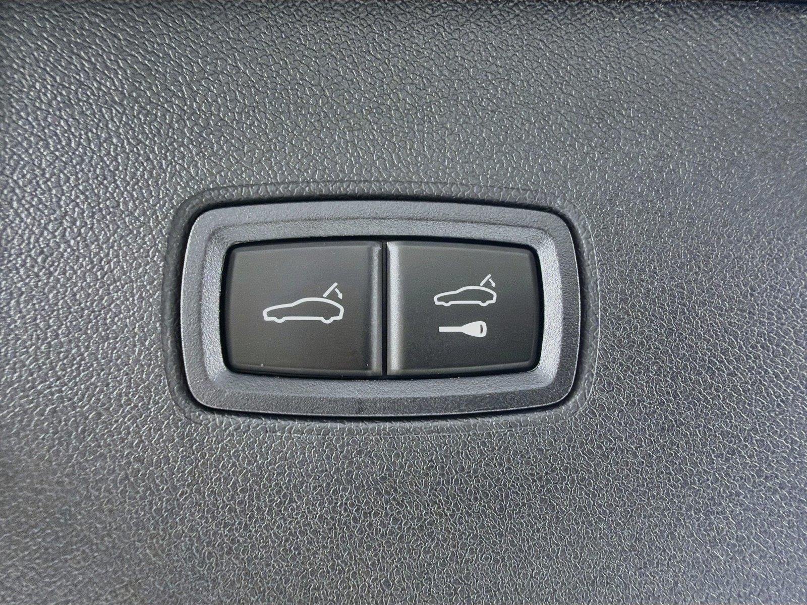 Used 2026 Algarve Blue Metallic Porsche  image 24