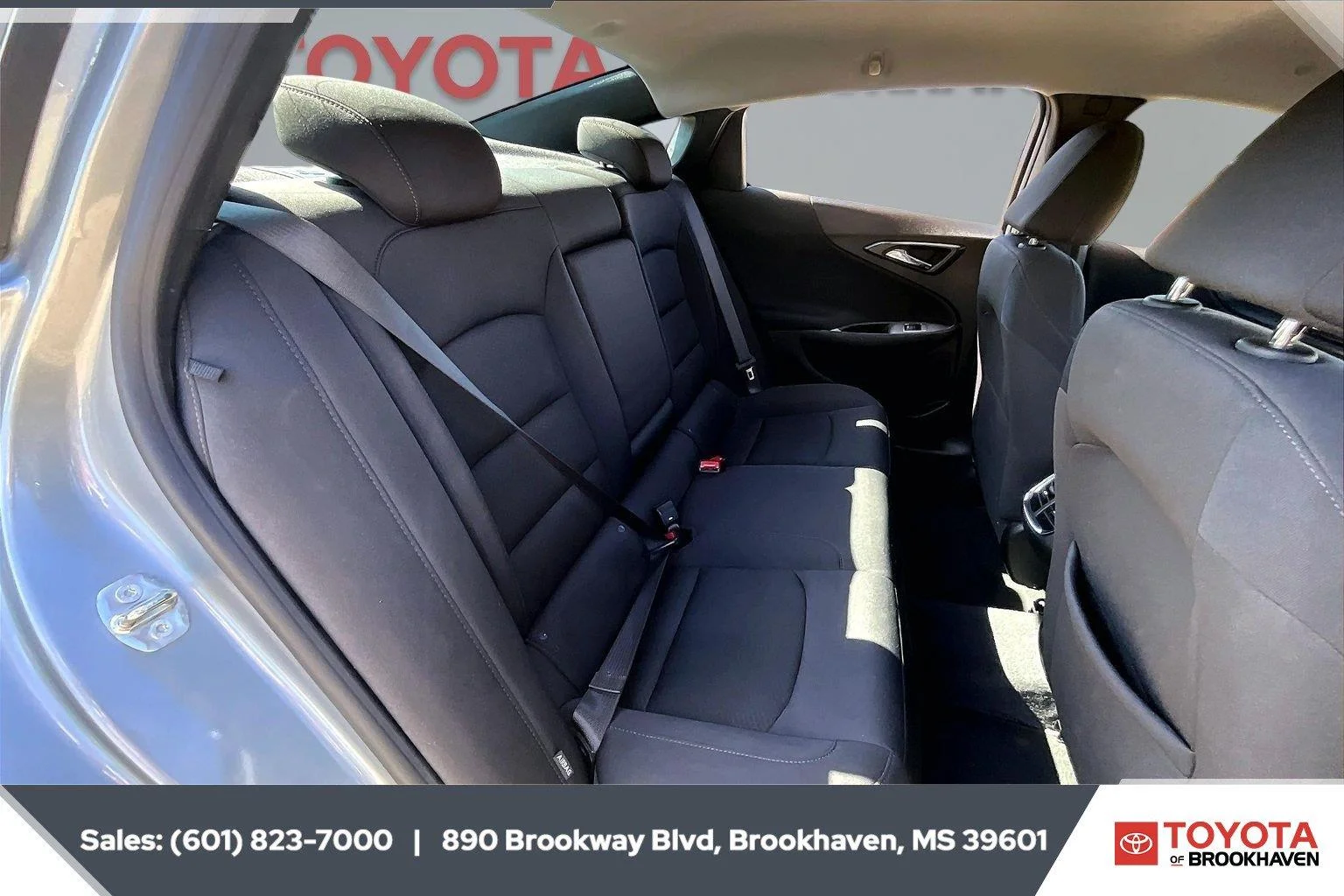 Used 2024 Sterling Gray Metallic Chevrolet LT image 20