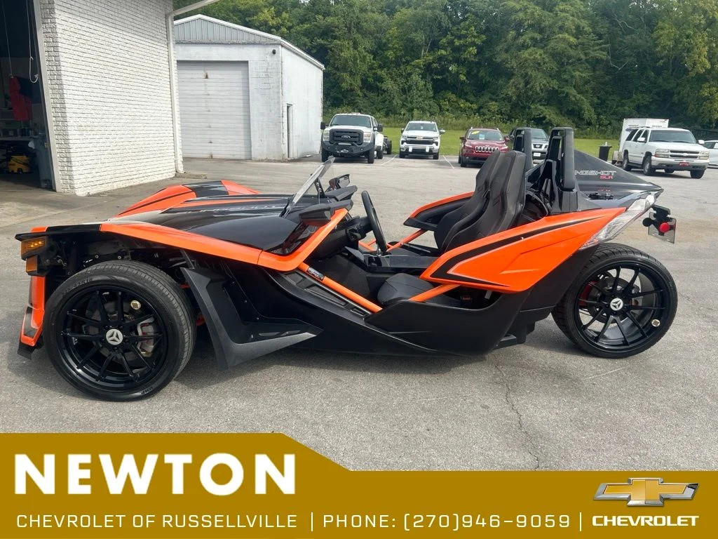 Used 2017  Polaris SLR image 5
