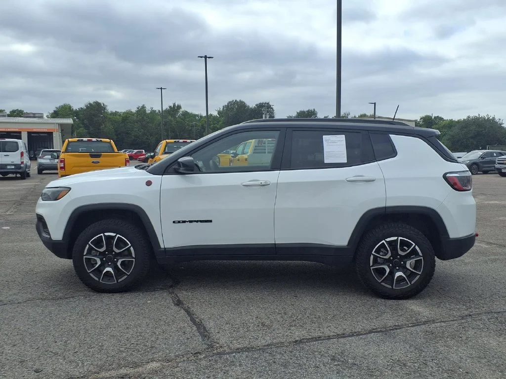 2025 Jeep Compass Trailhawk - Photo 7