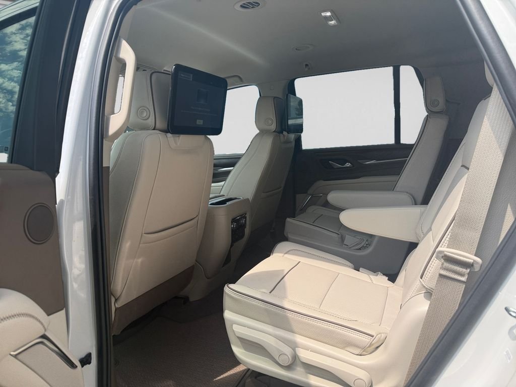 Used 2024 White GMC Denali image 16