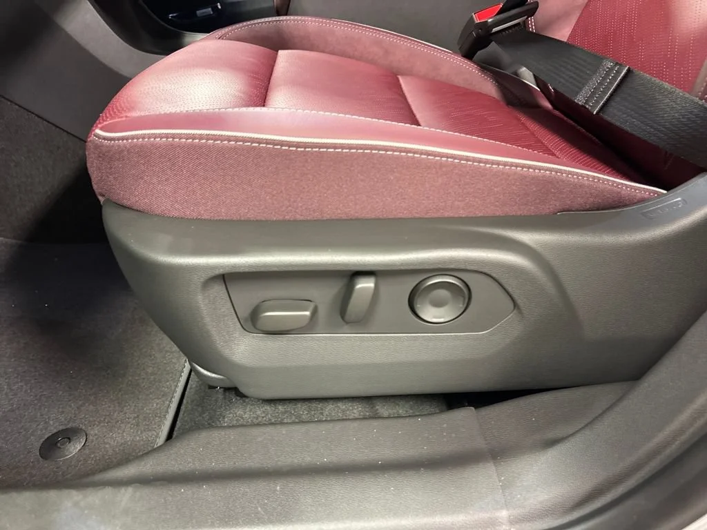 2026 Buick Envision Sport Touring - Photo 23
