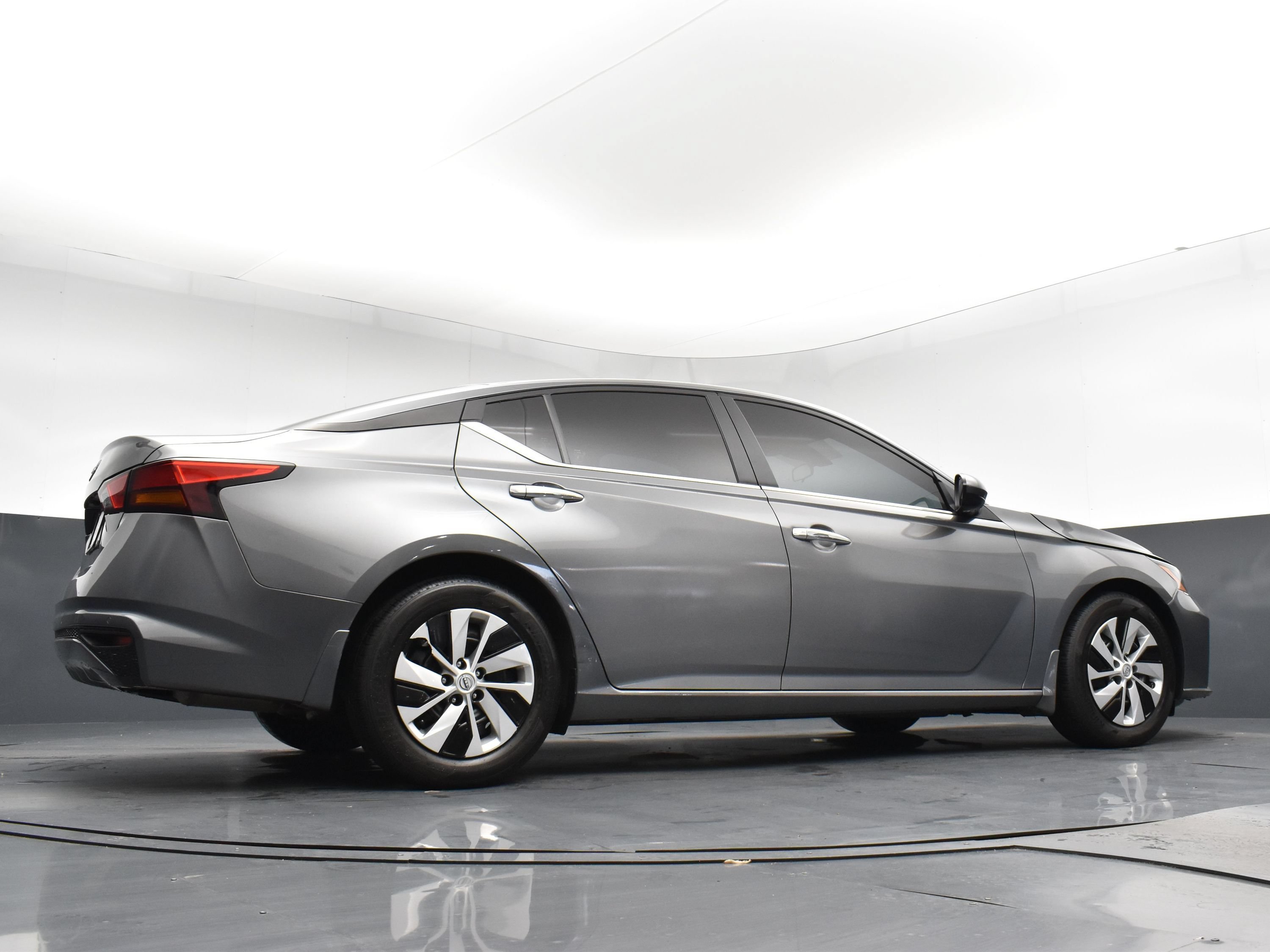 2024 Nissan Altima S - Photo 22