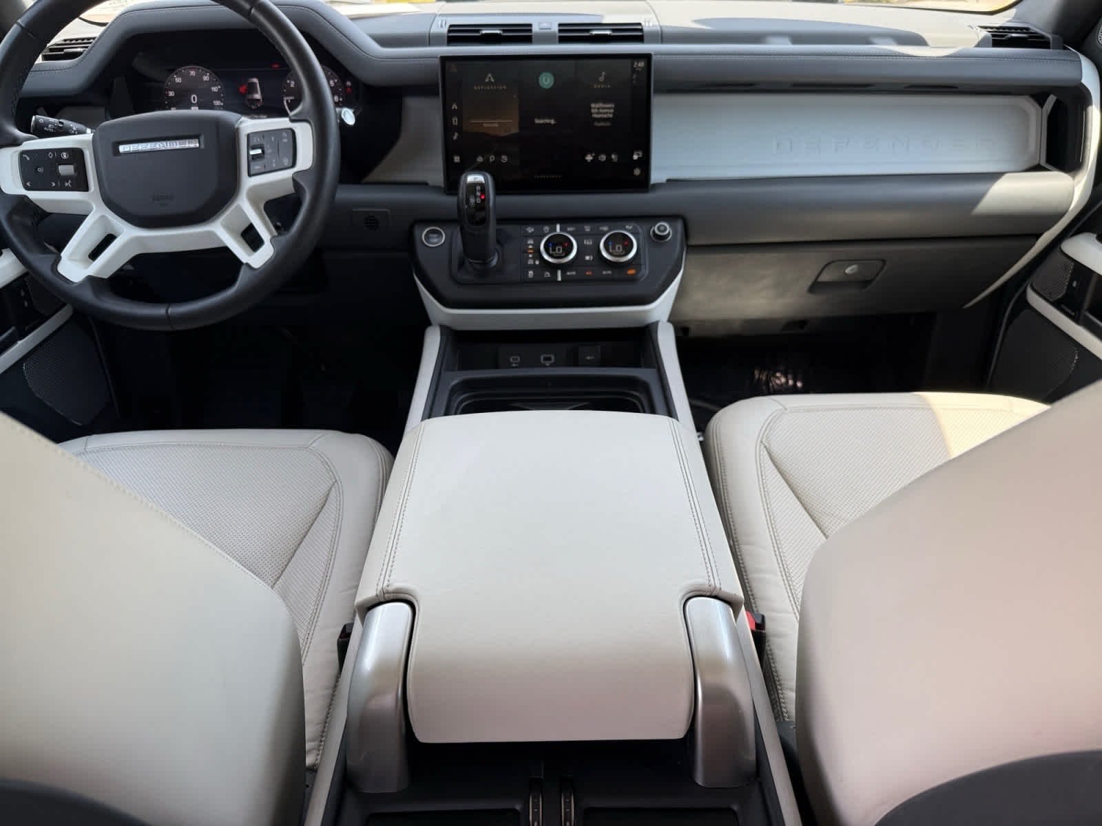 Used 2024 Hakuba Silver Metallic Land Rover S image 13