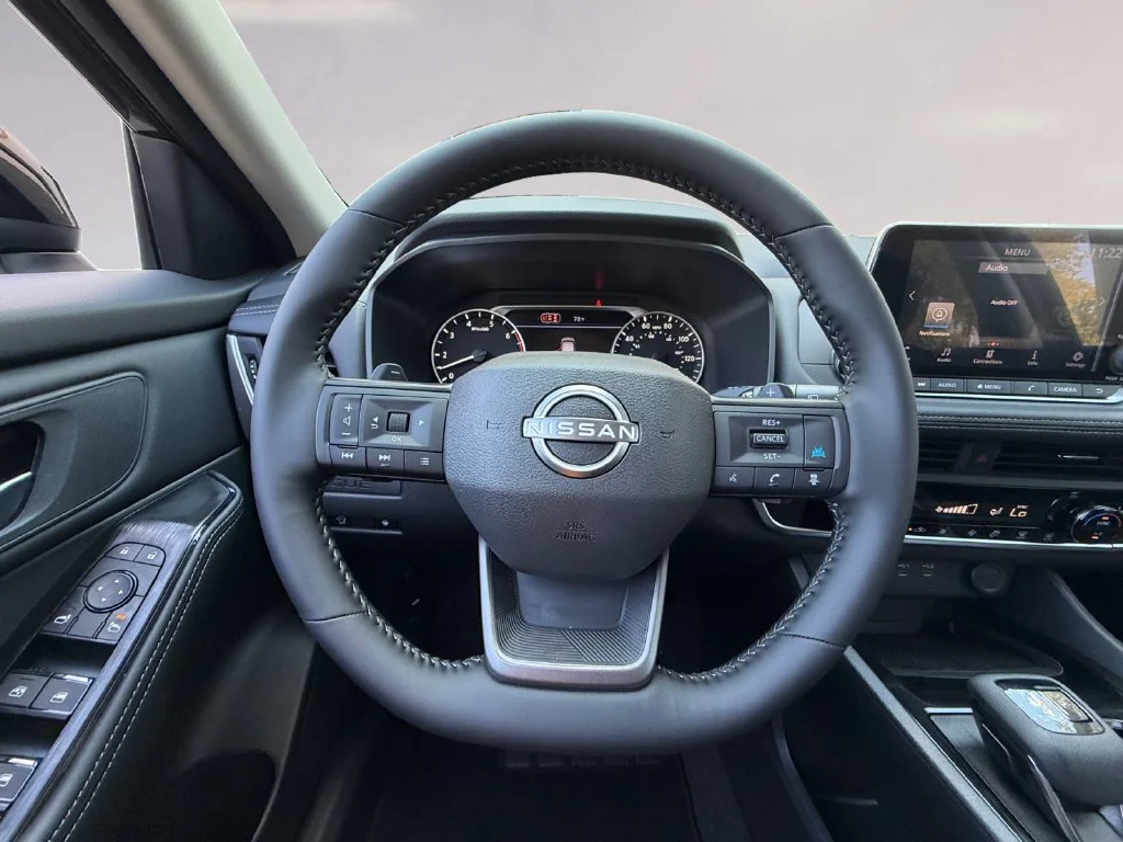New 2027 Black Nissan SV image 13