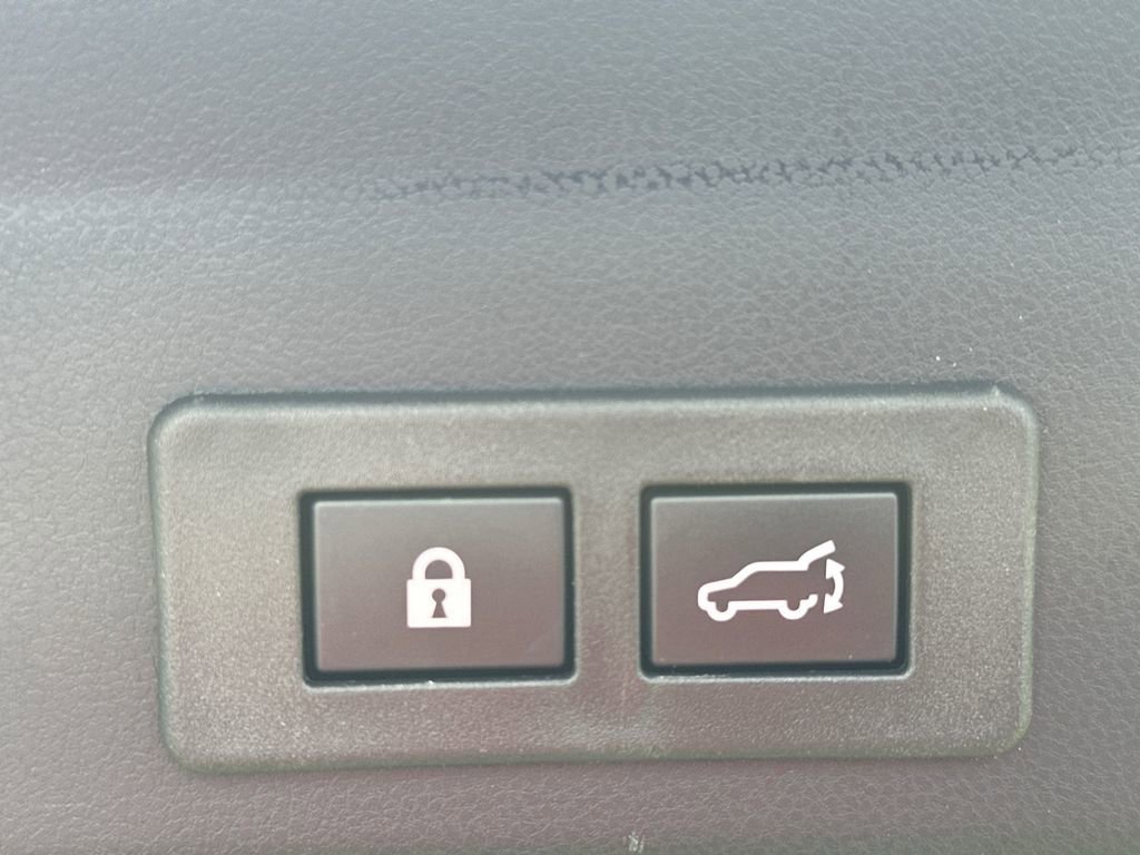 Used 2025 White Subaru Premium image 19