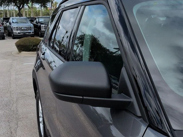 New 2026 Carbonized Gray Metallic Ford Active image 12