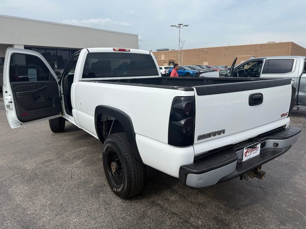 Used 2007 Summit White GMC Work Truck image 7