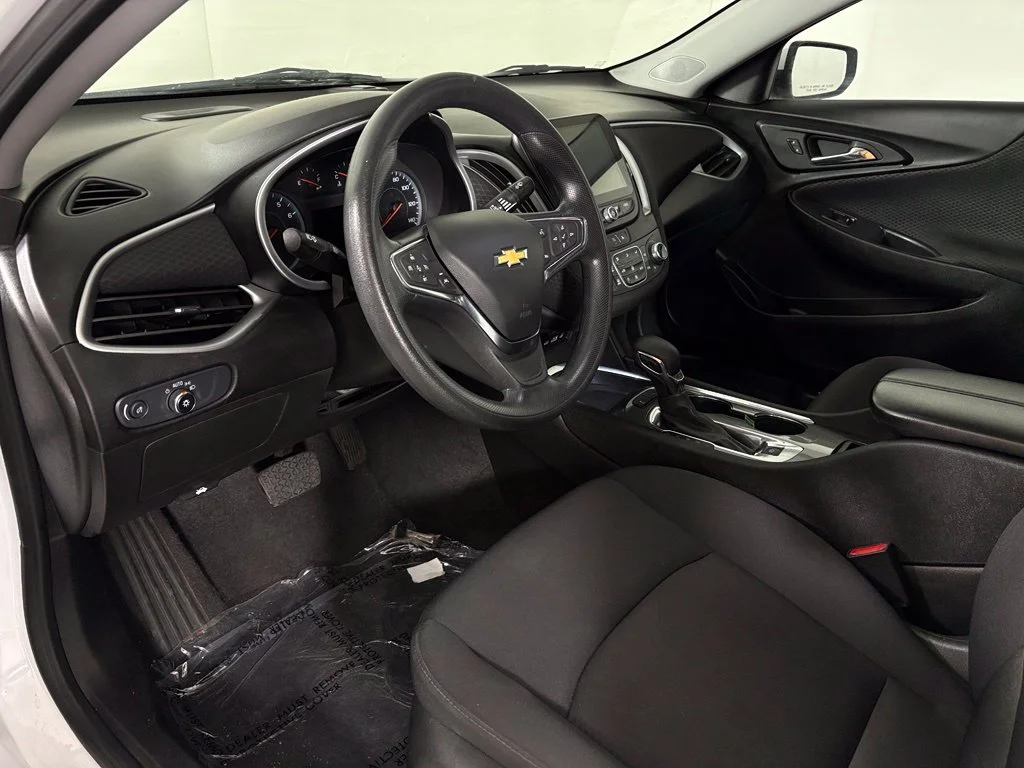 Used 2024 White Chevrolet LT image 16
