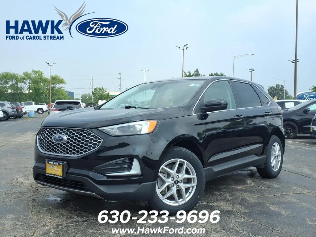 Used 2024 Black Ford SEL image 3