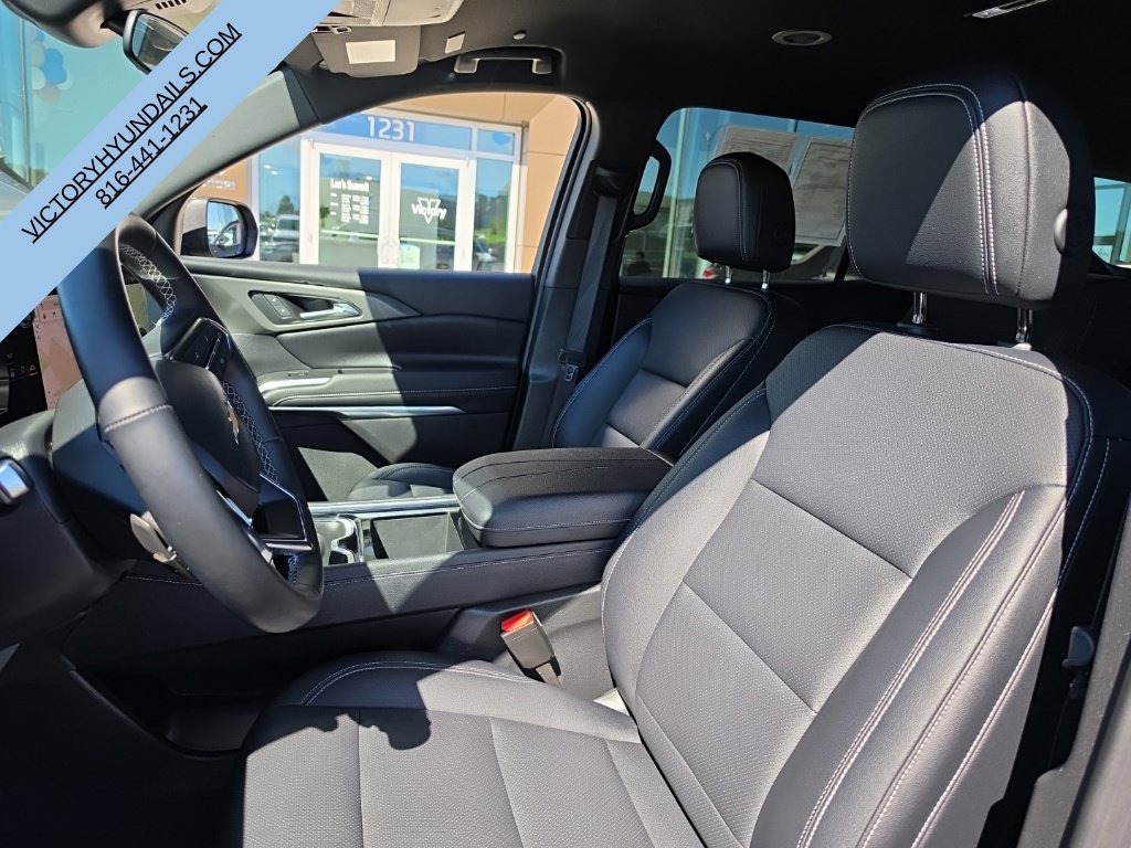 Used 2025 Gray Chevrolet LT image 14