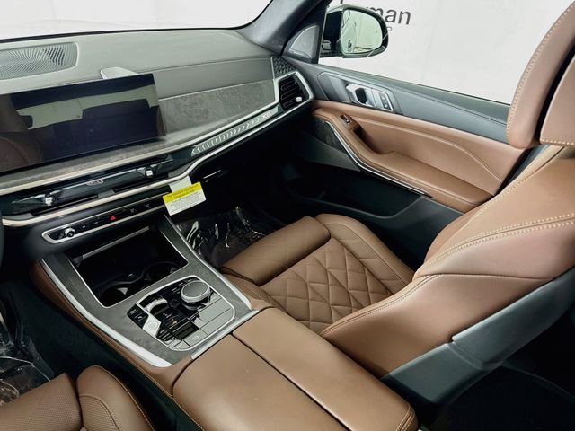 New 2026 Gray Metallic BMW xDrive40i image 25