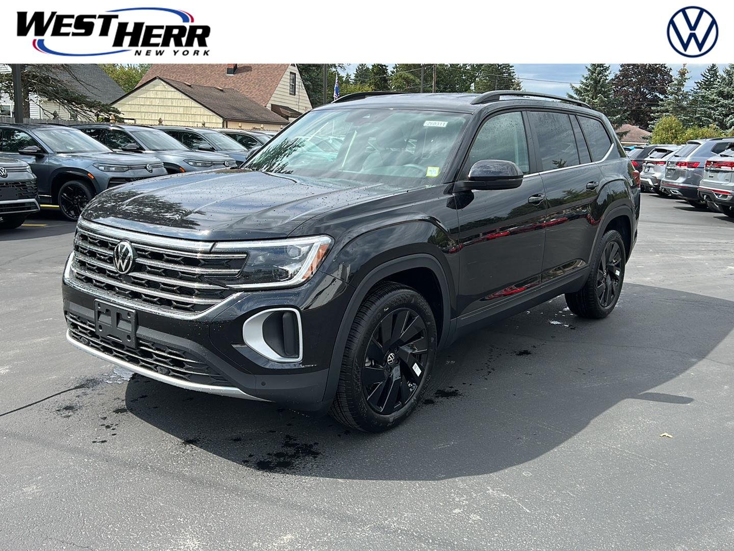 2026 Volkswagen Atlas SE w/Tech