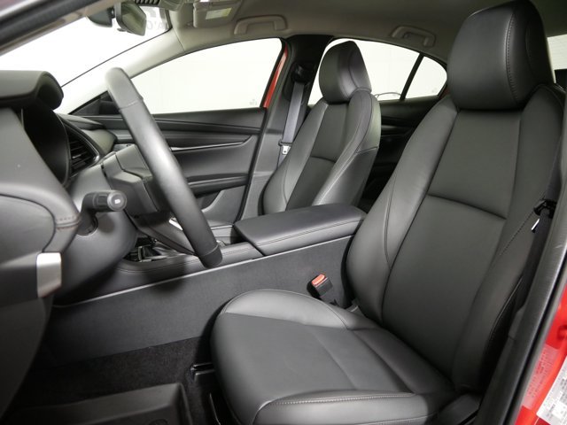 Used 2025 Soul Red Crystal Metallic Mazda SE image 8